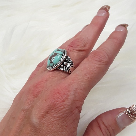 Silver Plated Turquoise Ring - Picture 4 of 4